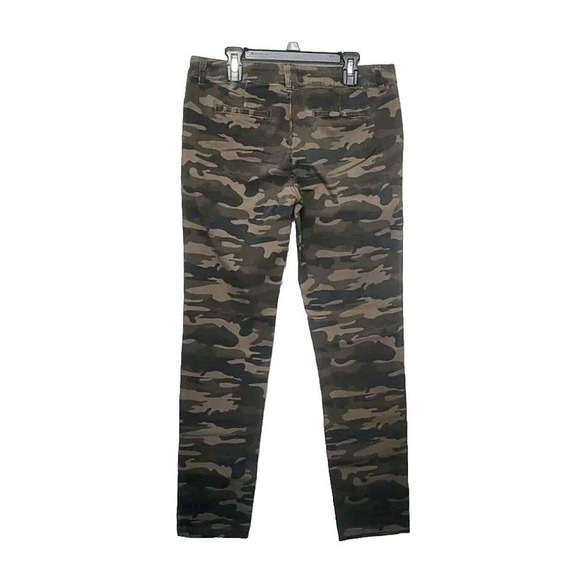 Sanctuary Camoflague Pants Women's Size 26 Mid Rise Skinny Flat Front Casual - Picture 2 of 9